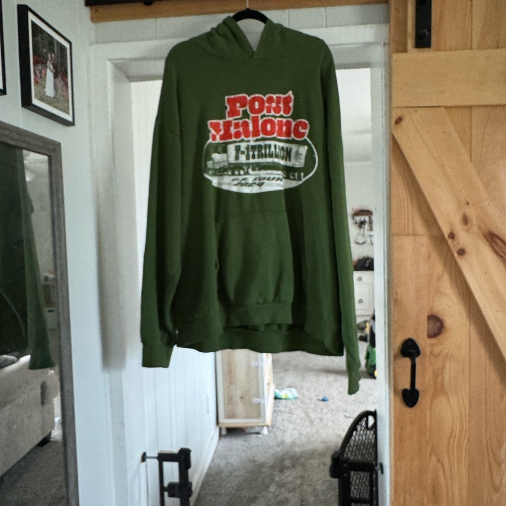 Post Malone F-1 trillion hoodie from his tour!